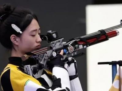 米兰体育-挑战极限！女子射击选手完美发挥